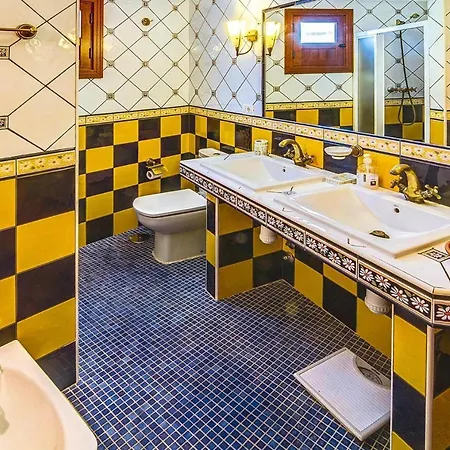 Apartment In El Tanque With Bubble Bath *